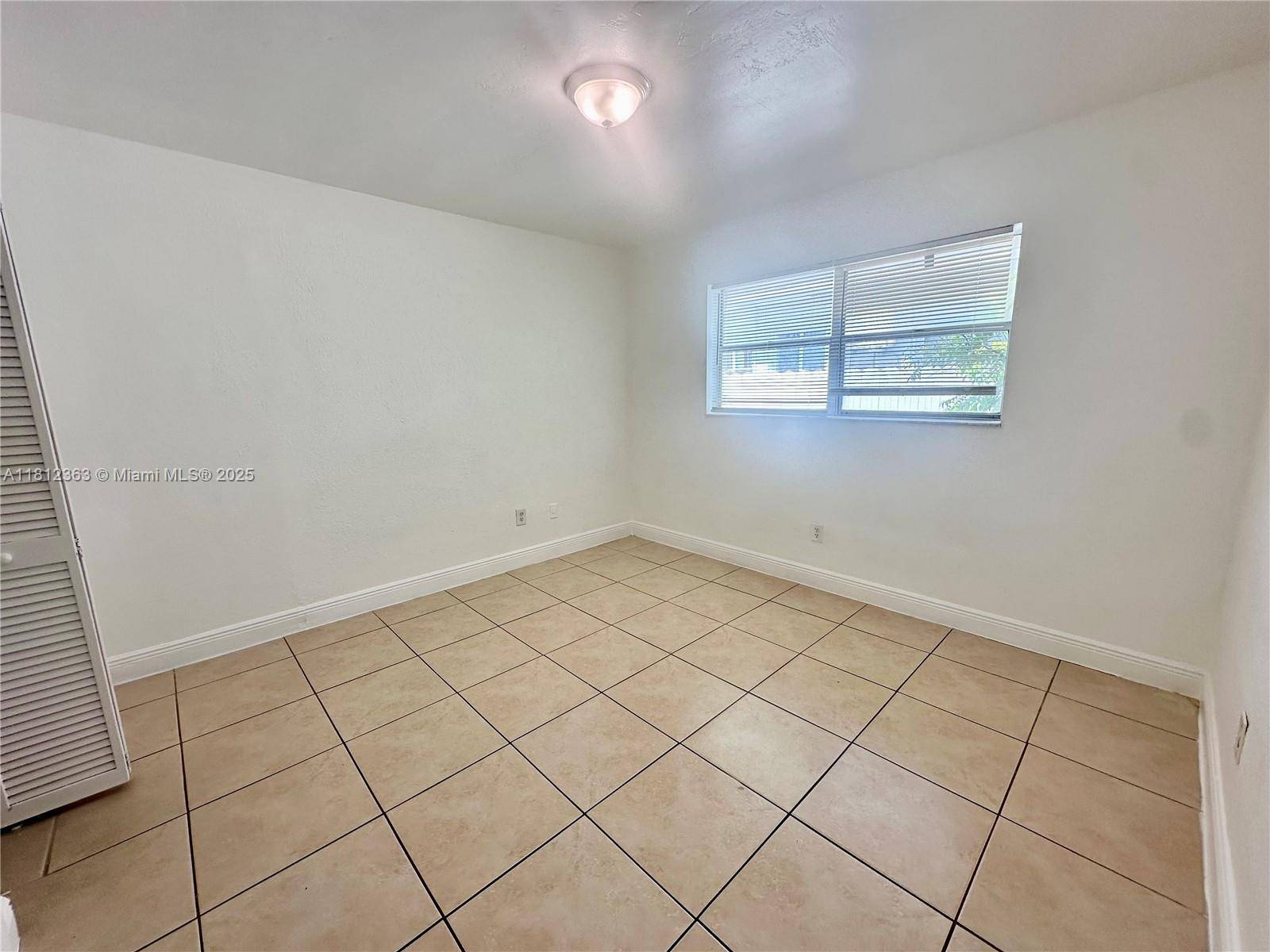 Hollywood, FL 33020,1947 Jefferson St #2