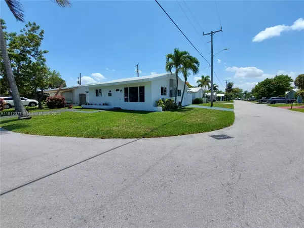 4579 NW 16th Way, Tamarac, FL 33309
