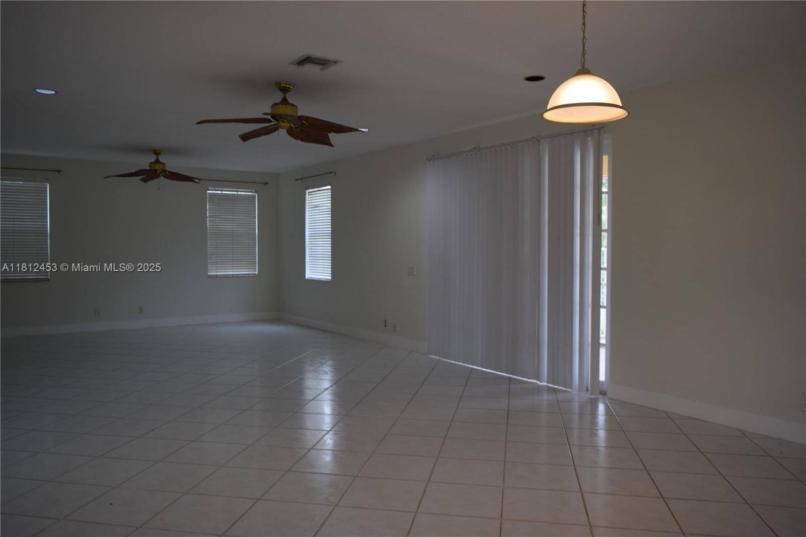 Weston, FL 33327,991 Crestview Cir