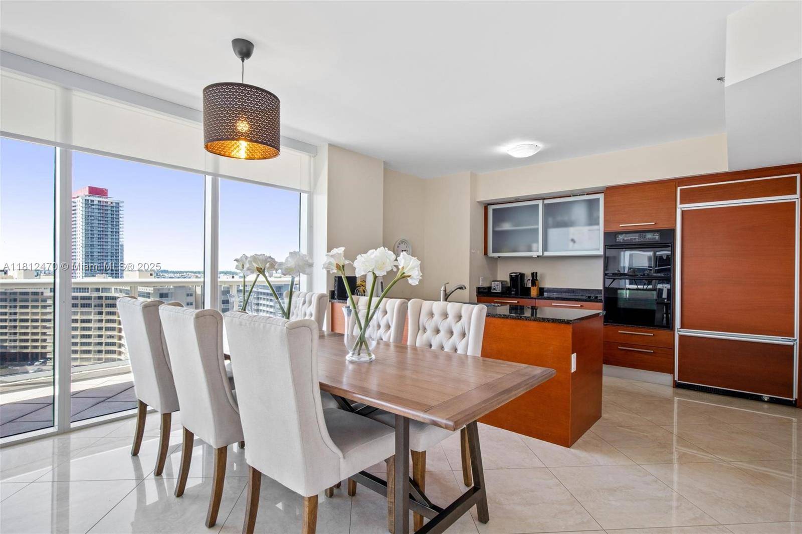 Hallandale Beach, FL 33009,1830 S Ocean Dr #1406