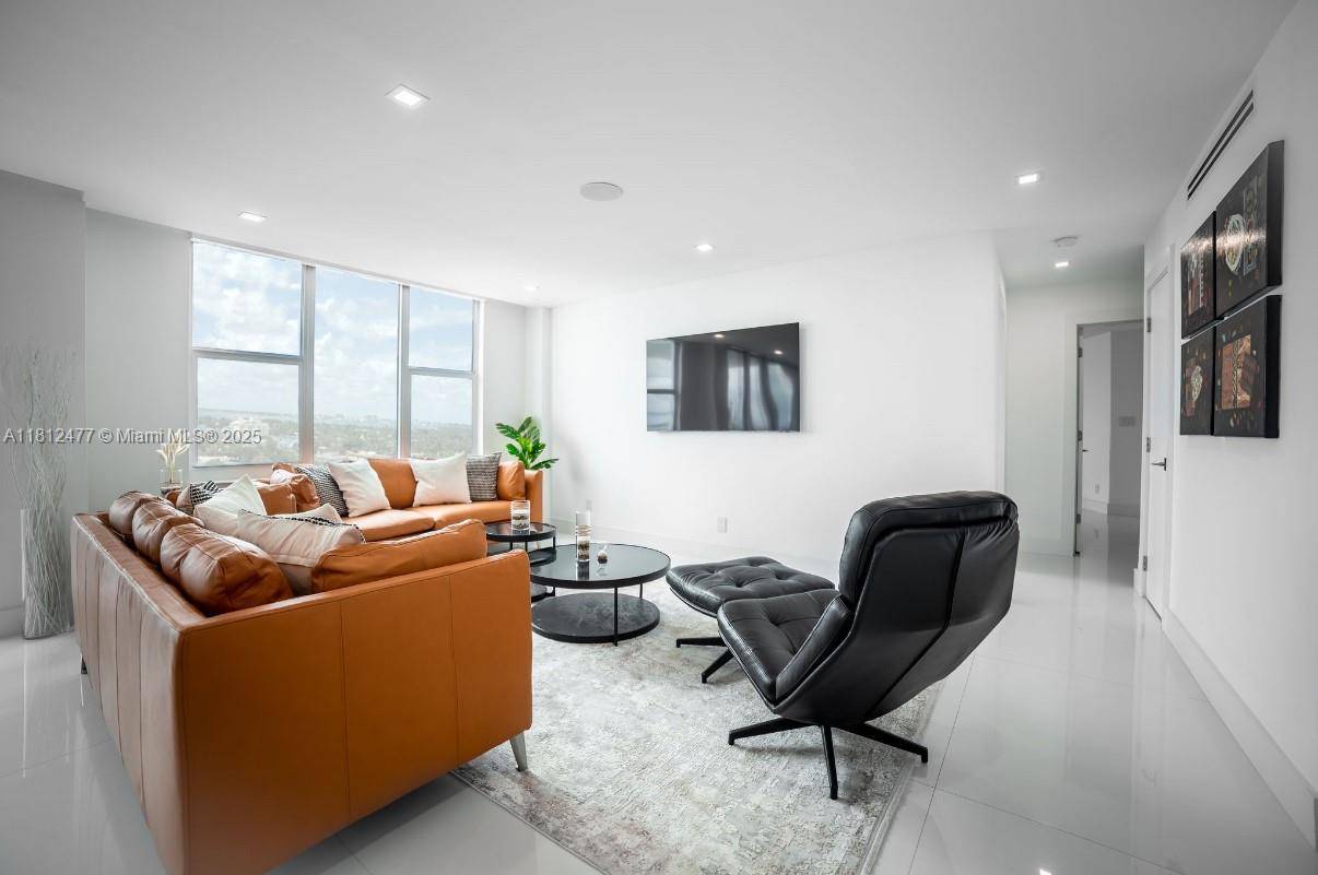 5600 Collins Ave #14K, Miami Beach, FL 33140