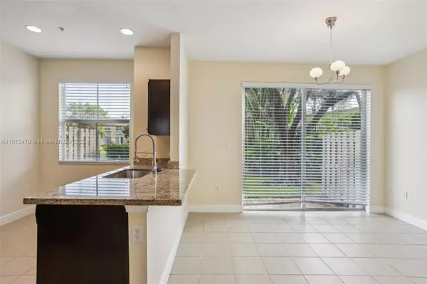 Tamarac, FL 33309,2851 W Prospect Rd #1002
