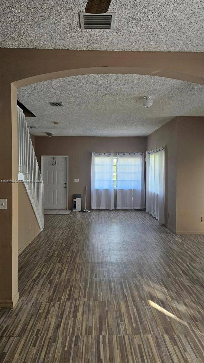 Miramar, FL 33025,10161 SW 21st St