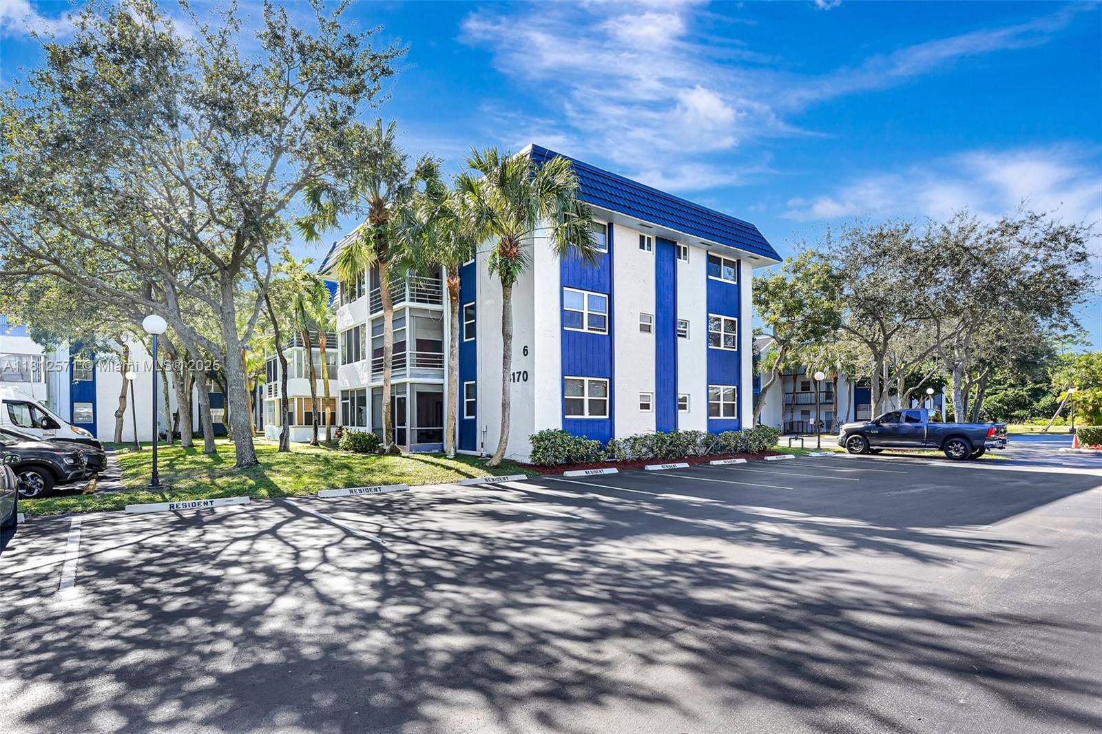3170 Holiday Springs Blvd #6-209, Margate, FL 33063