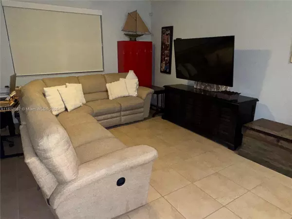 Homestead, FL 33033,455 SE 34th Ter
