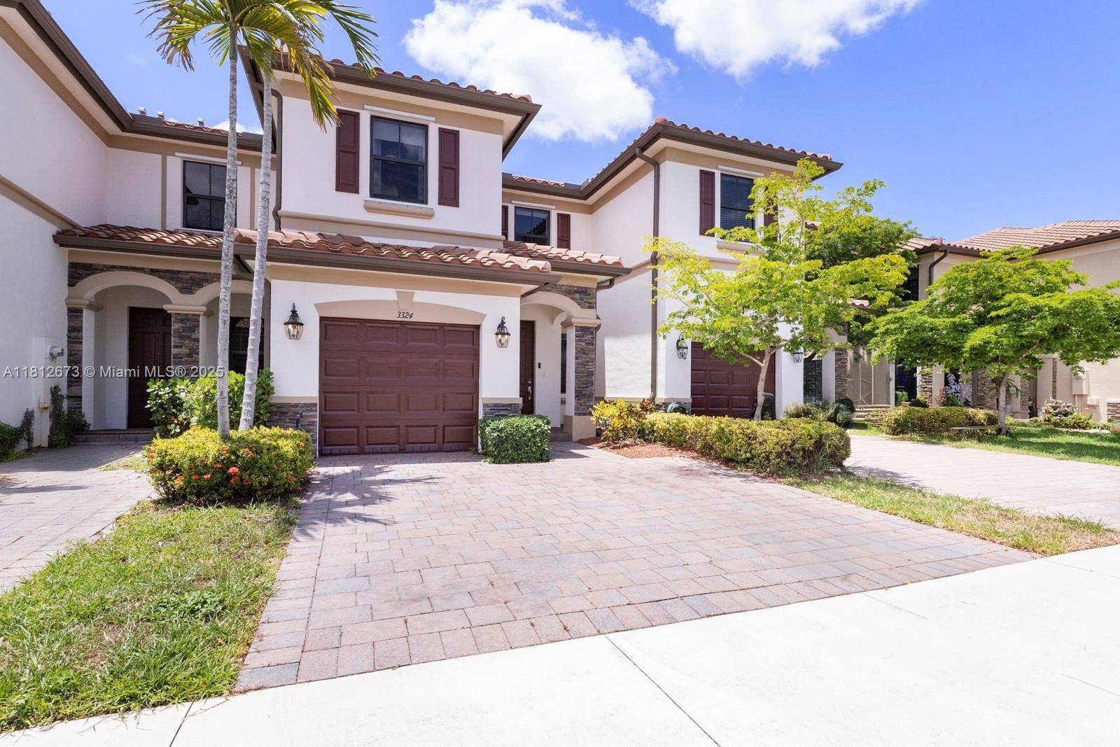 Hialeah, FL 33018,3324 W 90