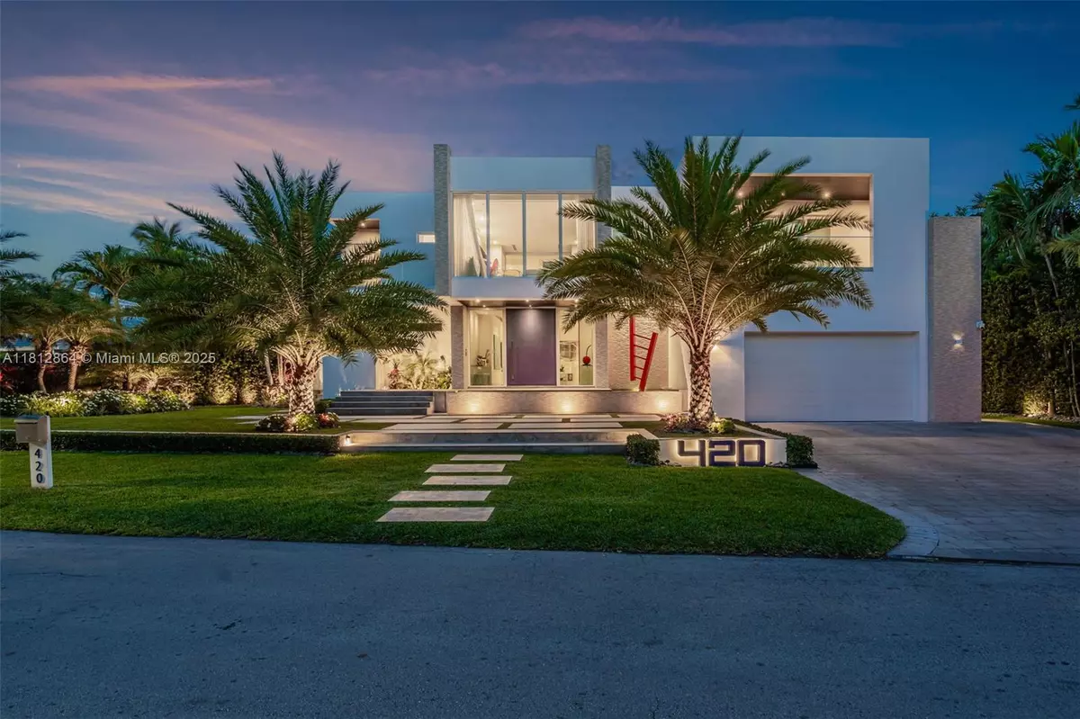 Key Biscayne, FL 33149,420 Island Dr