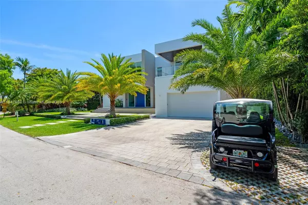 Key Biscayne, FL 33149,420 Island Dr