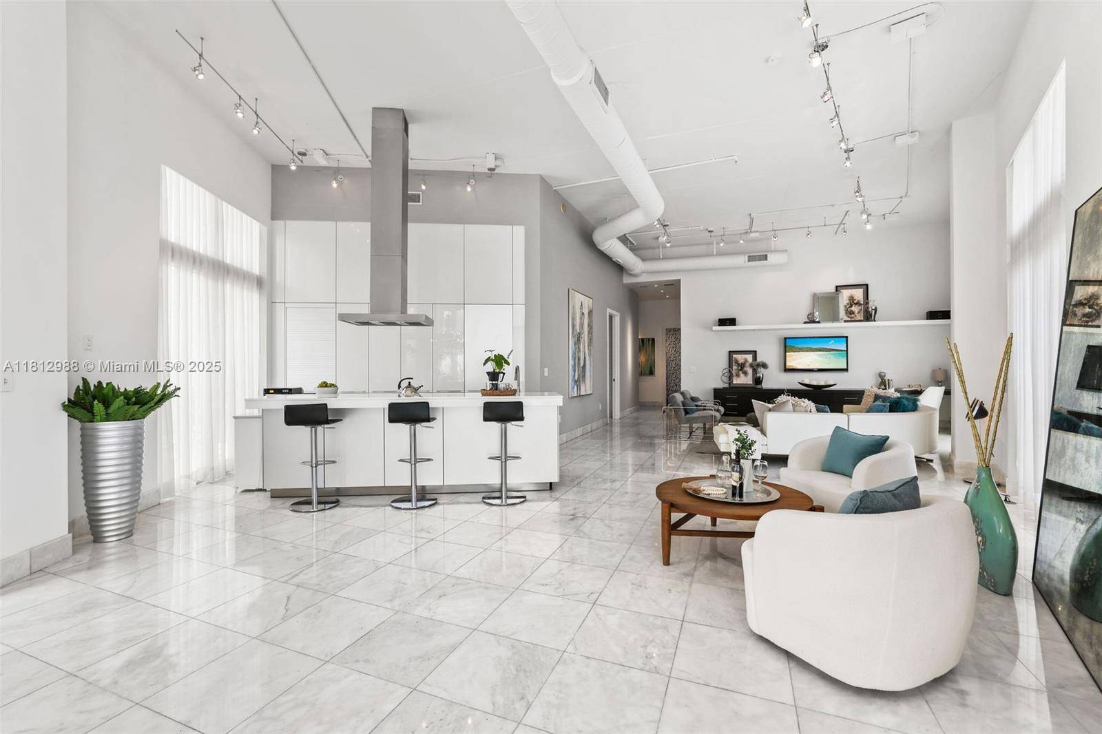 Miami Beach, FL 33139,2001 Meridian Ave #101