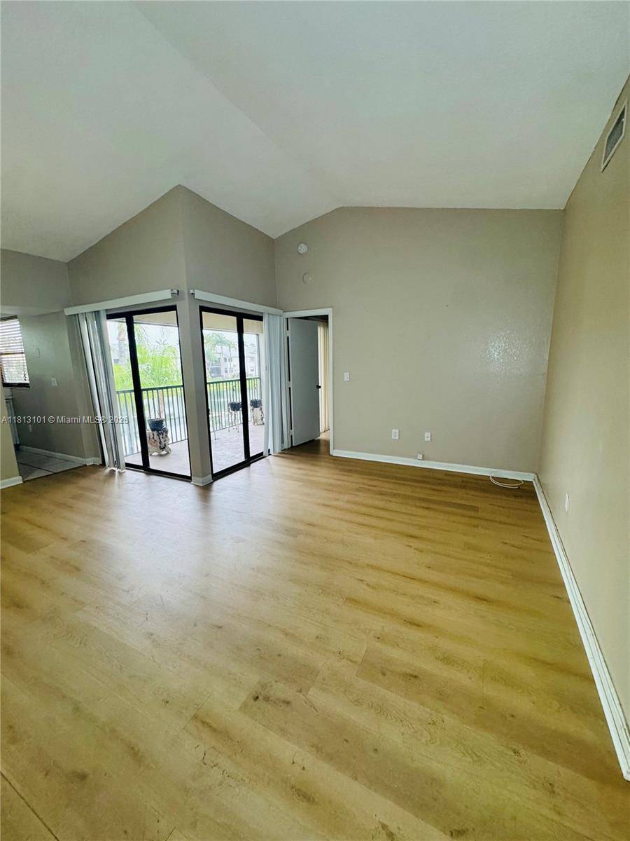 Homestead, FL 33034,1071 Adams Ave #1071E