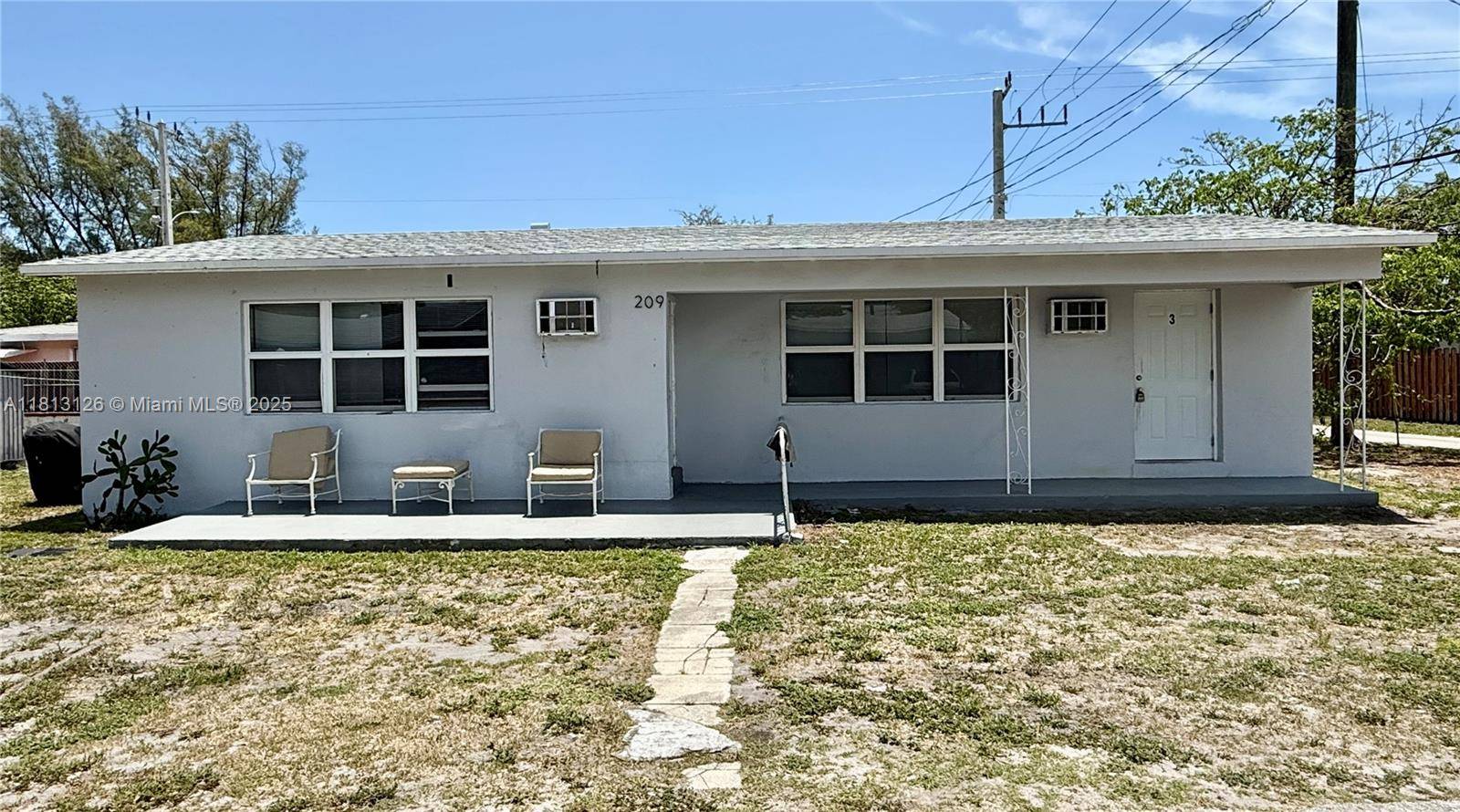 Dania Beach, FL 33004,209 SW 14th St #2