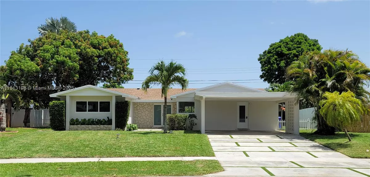 Pembroke Pines, FL 33023,6640 SW 7 ST.