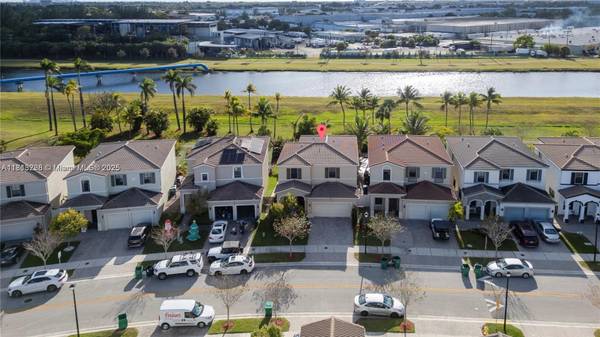 724 NE 191 st,  Miami,  FL 33179