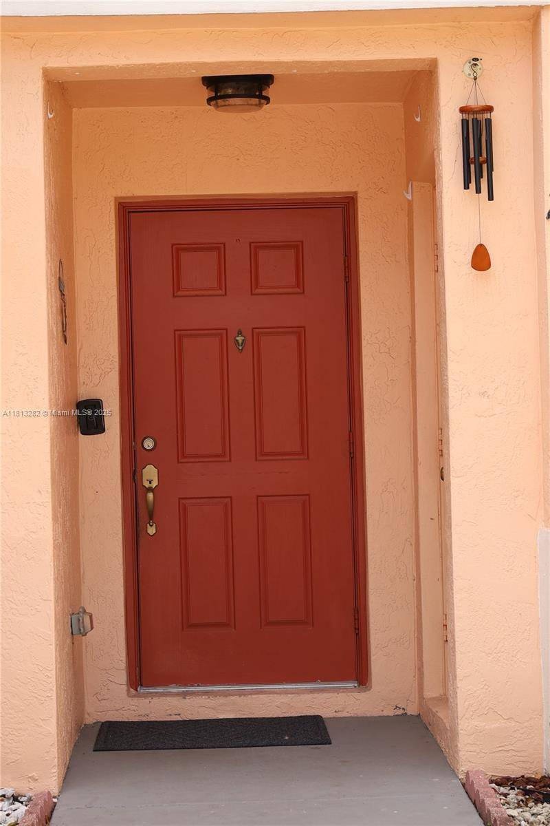 Pembroke Pines, FL 33029,20816 NW 2nd St