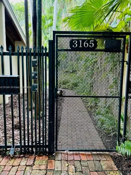 3165 Center St #1, Miami, FL 33133