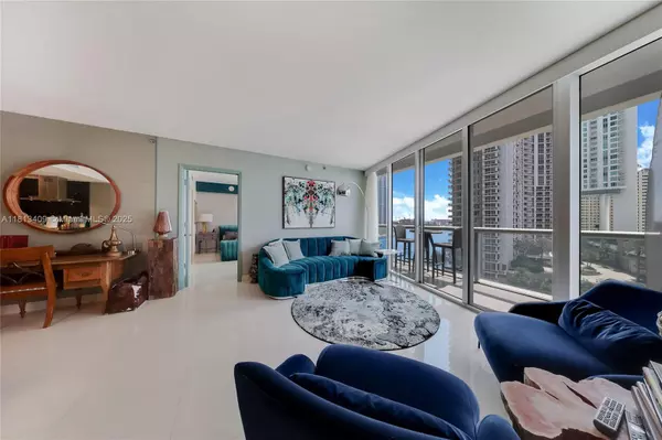 Miami, FL 33131,465 Brickell Ave #1019