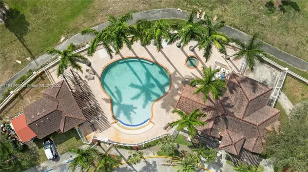 Hialeah, FL 33015,17847 NW 74th Path