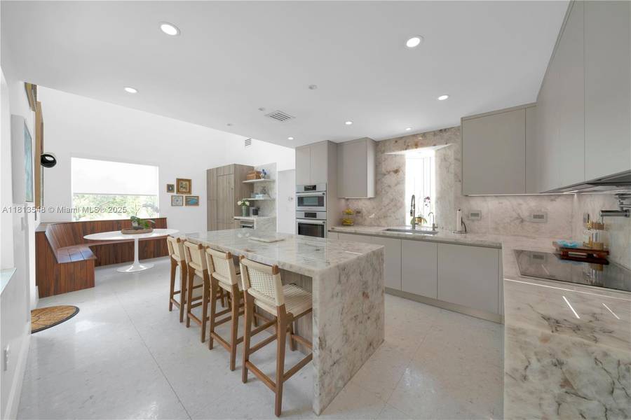 6320 Dolphin Dr, Coral Gables, FL 33158