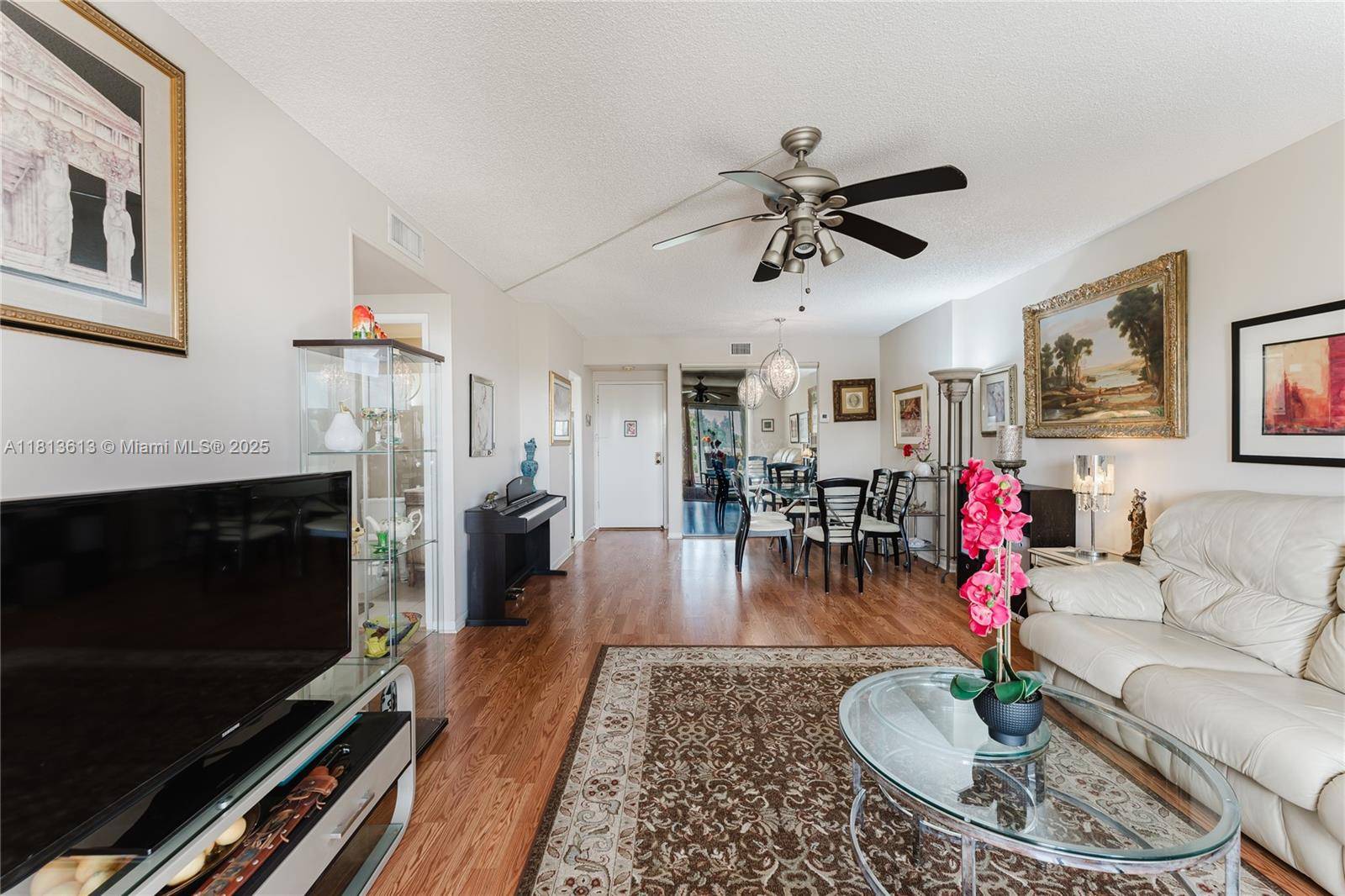 4330 Hillcrest Dr #505, Hollywood, FL 33021