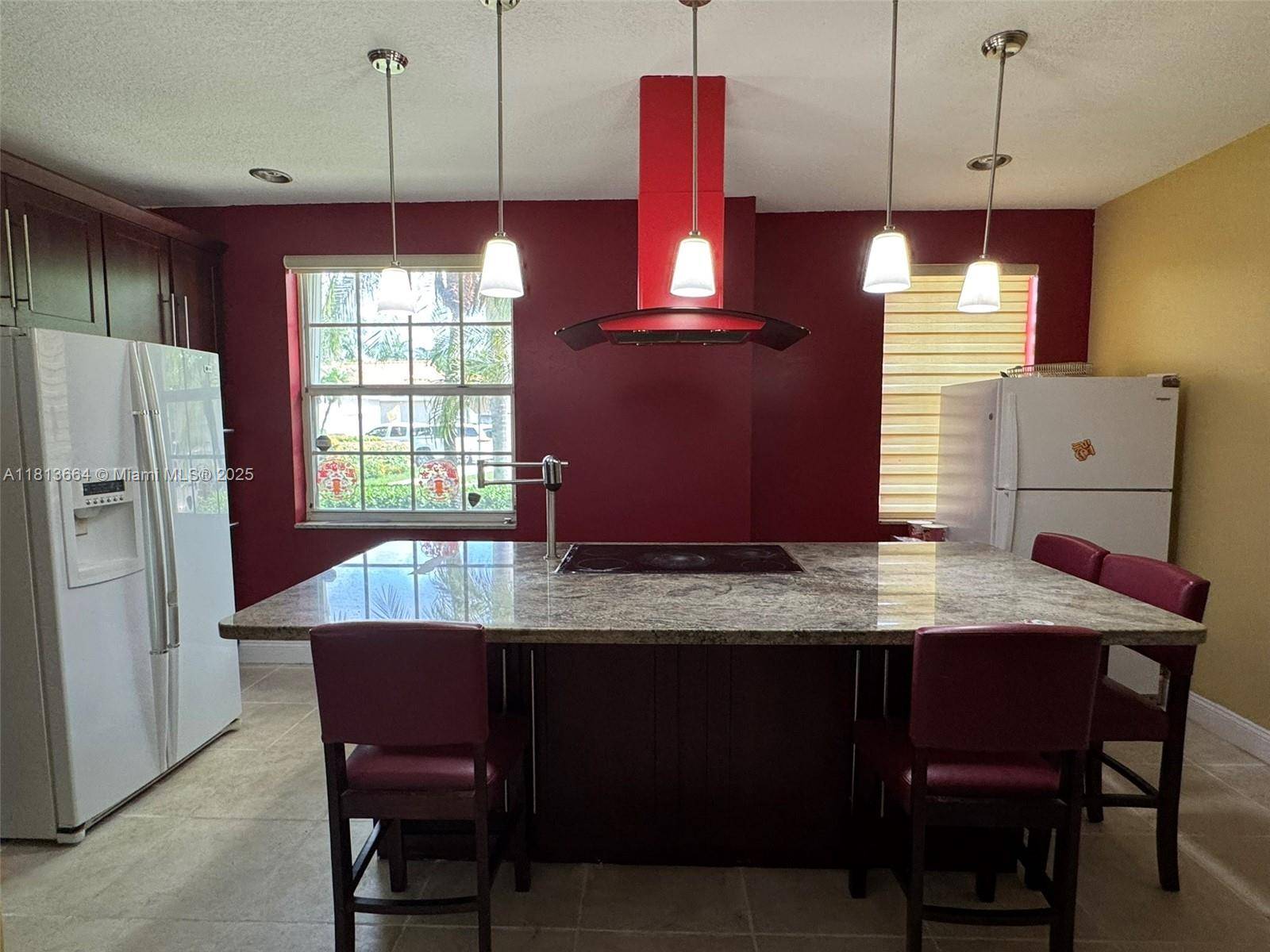 Davie, FL 33331,15048 SW 51st St