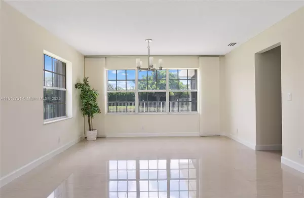 Weston, FL 33326,210 Somerset Way
