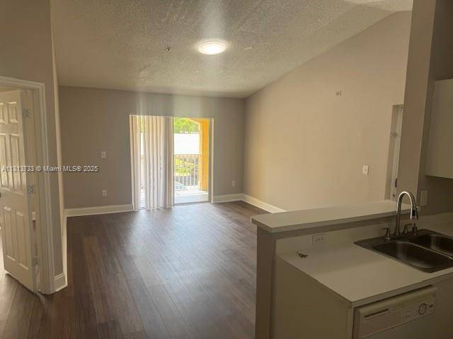 Coconut Creek, FL 33073,5580 NW 61st St #623