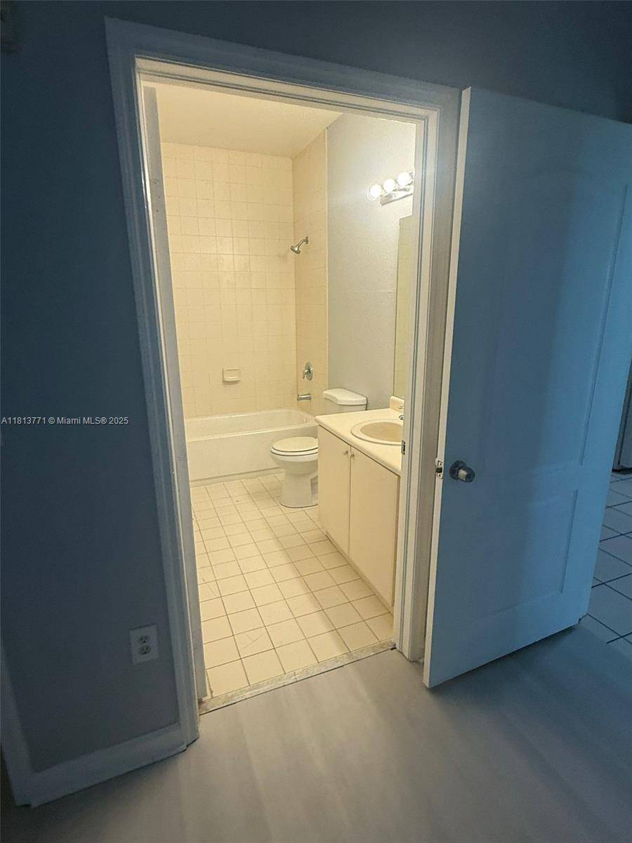 Homestead, FL 33035,1656 SE 29th Ct #106