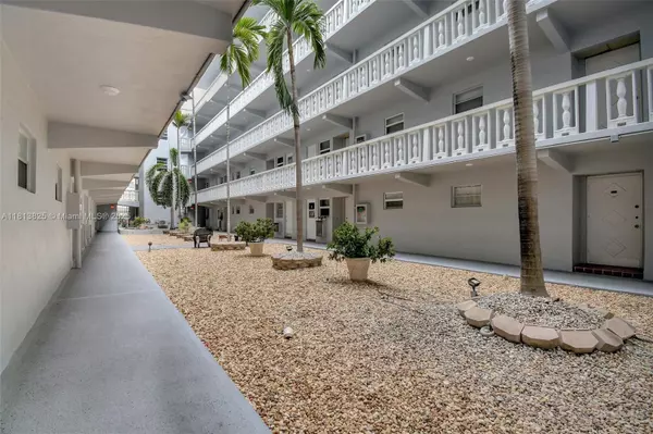 Hallandale Beach, FL 33009,329 SE 3rd St #103R