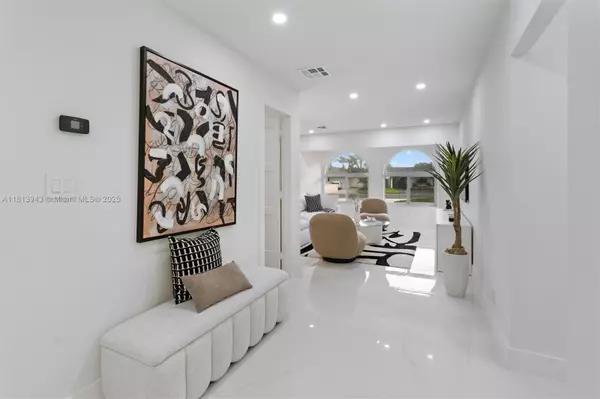 Delray Beach, FL 33444,668 Lindell Blvd
