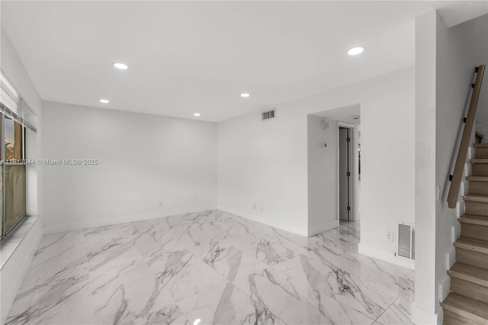 4162 SW 65th Ave #84, Davie, FL 33314