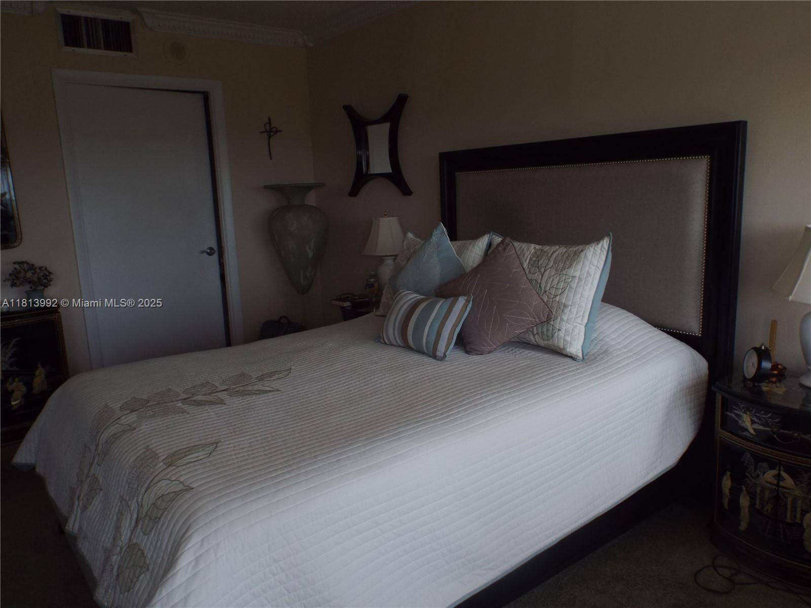 Hallandale Beach, FL 33009,500 Three Islands Blvd #613