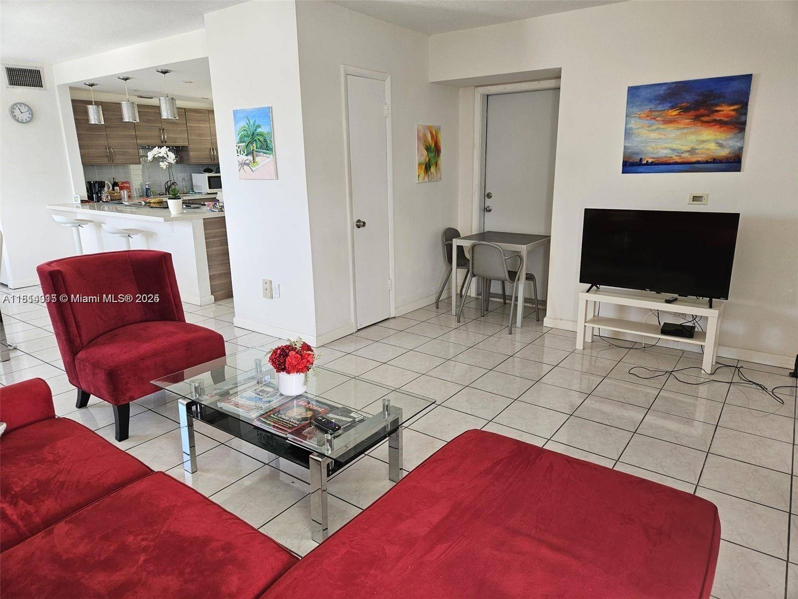 Miami Beach, FL 33141,8001 Crespi Blvd #6D