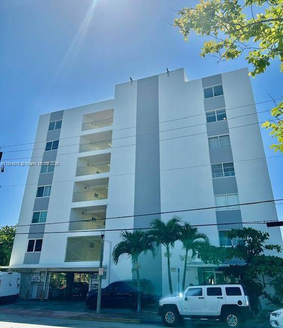 Miami Beach, FL 33141,8001 Crespi Blvd #6D