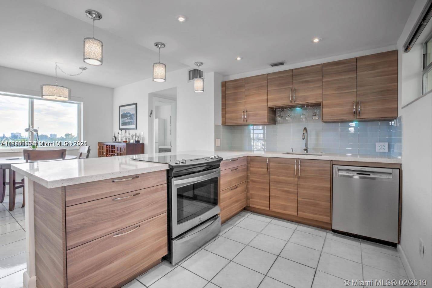 Miami Beach, FL 33141,8001 Crespi Blvd #6D