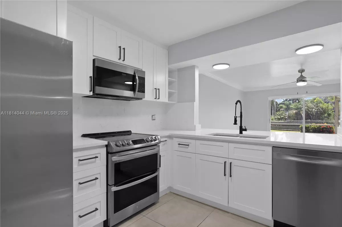 Hollywood, FL 33021,4100 N 58th Ave #106