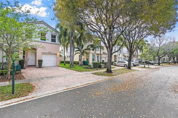 16316 SW 48th St, Miramar, FL 33027