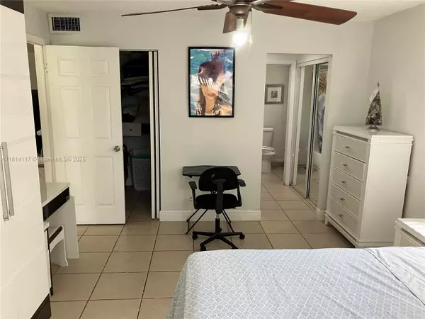 Coral Springs, FL 33065,8605 W Sample Rd #101