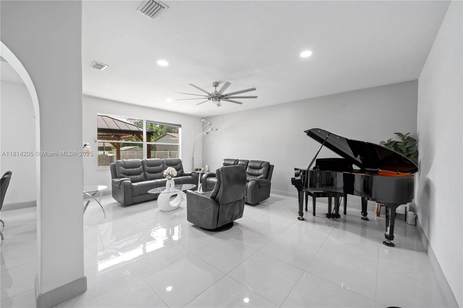 Loxahatchee, FL 33470,17125 N 35th Pl N