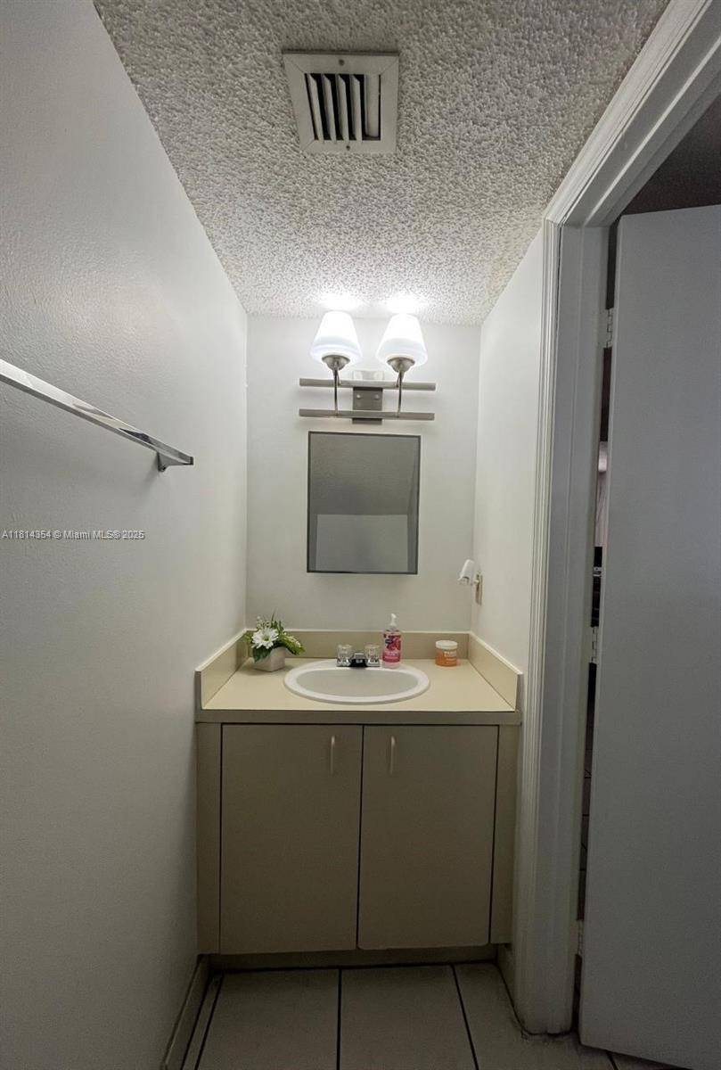 Miami, FL 33193,14901 SW 82nd Ter #1-207