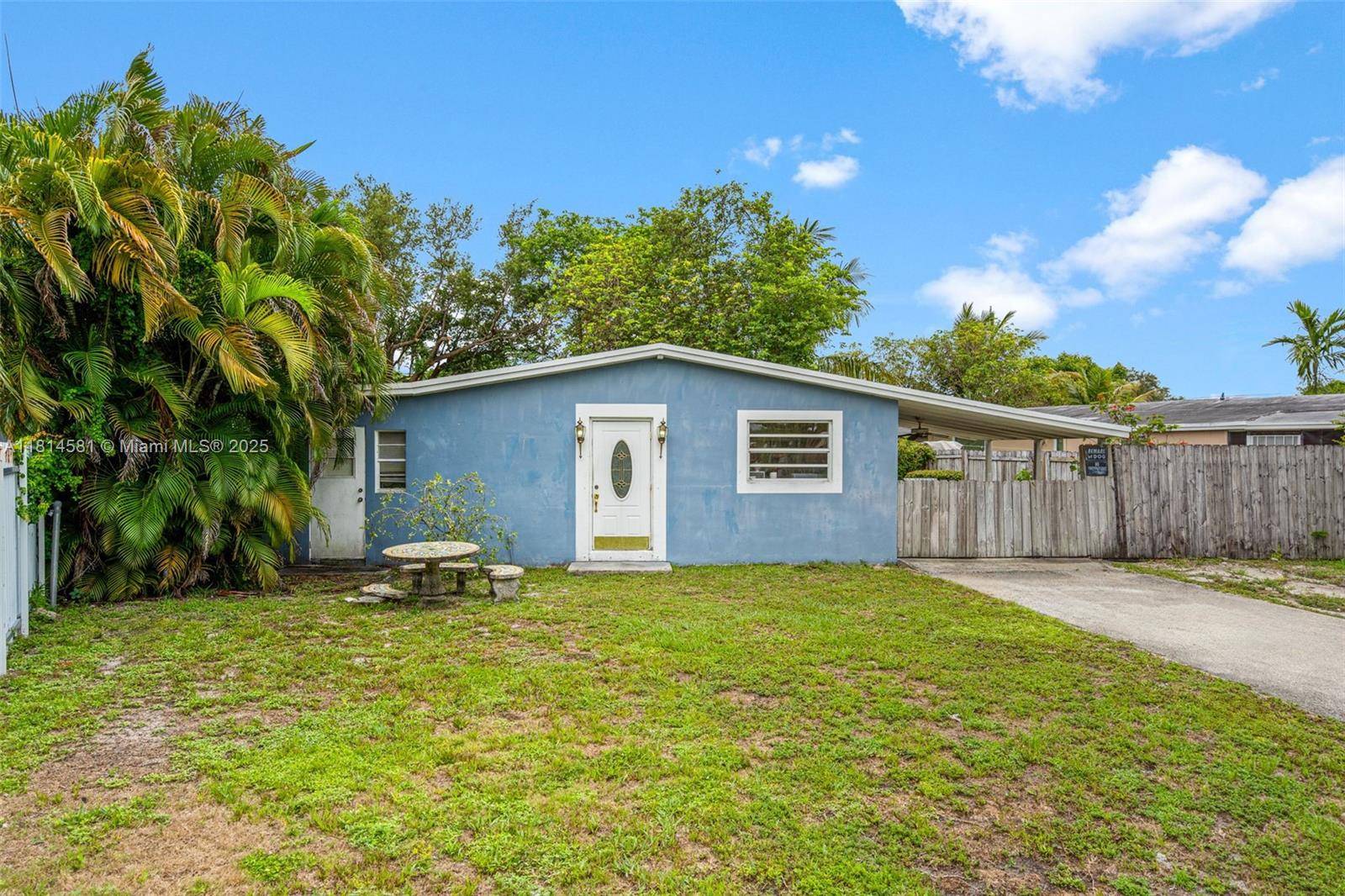 North Miami Beach, FL 33162,1728 NE 179th St