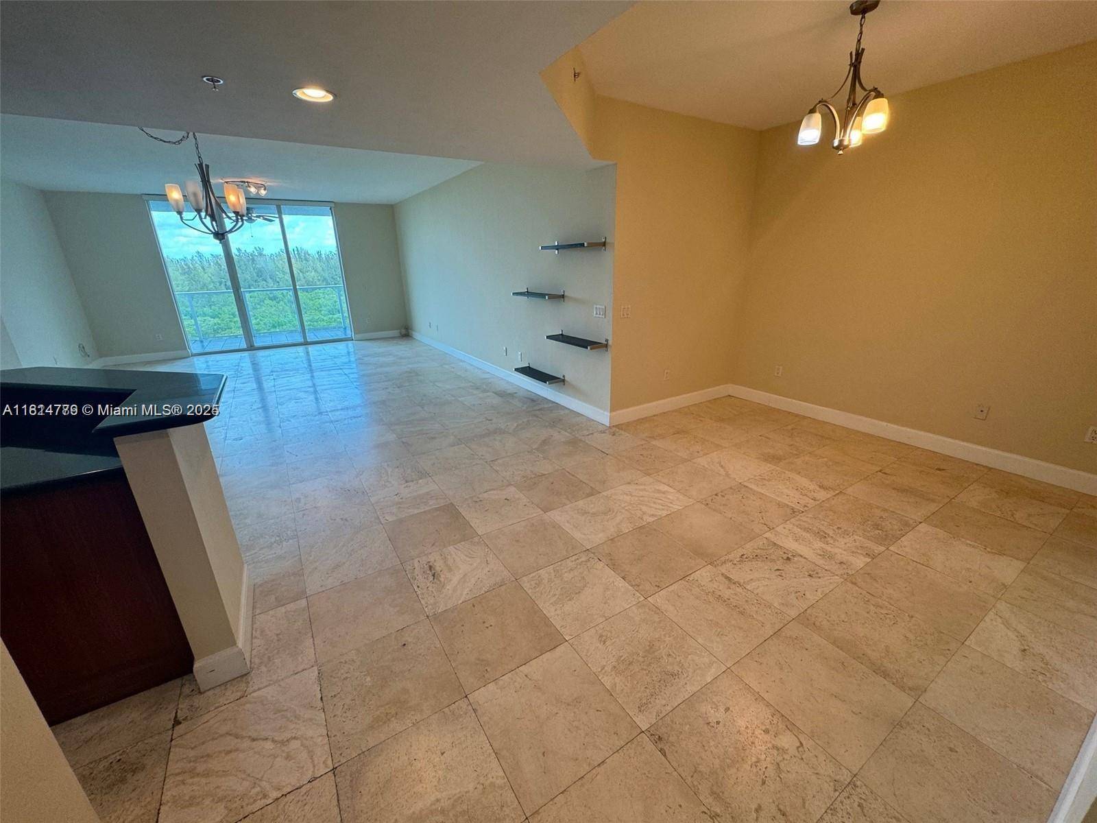 North Miami, FL 33181,15051 Royal Oaks Ln #701