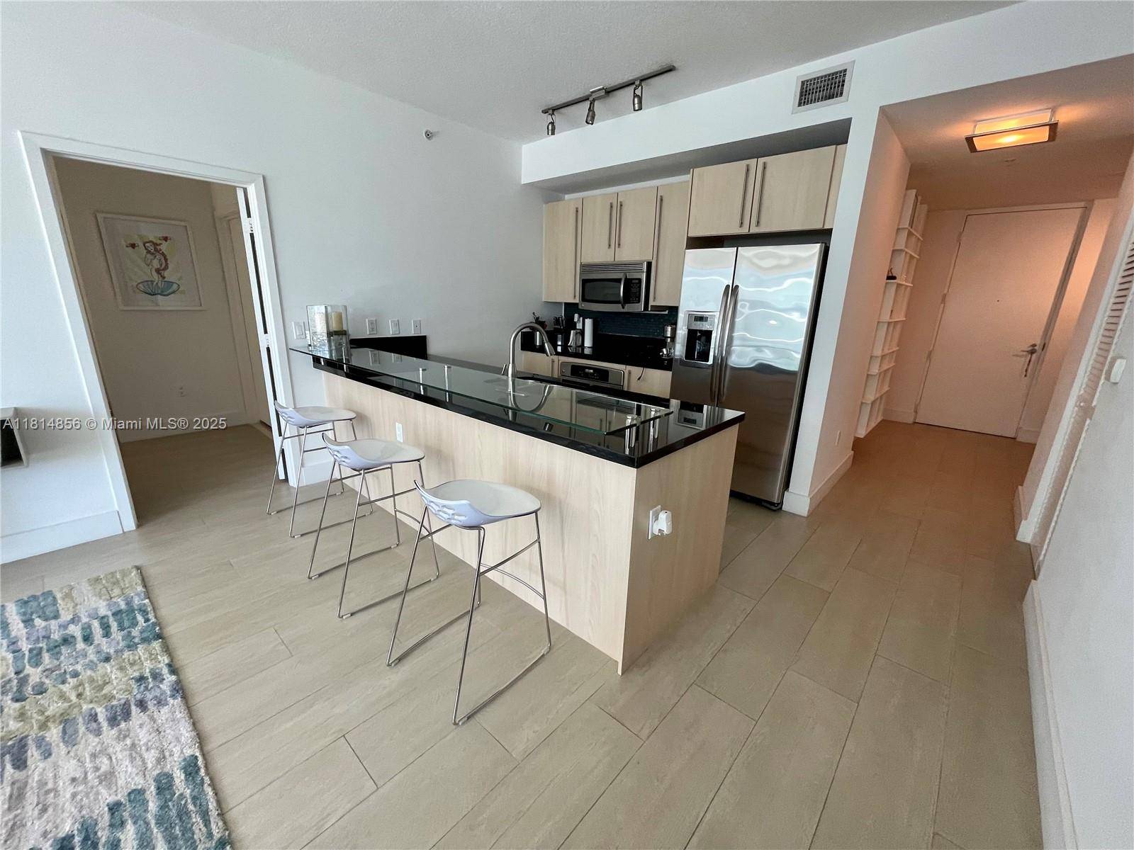 Miami, FL 33130,1111 SW 1 AV #3716-N