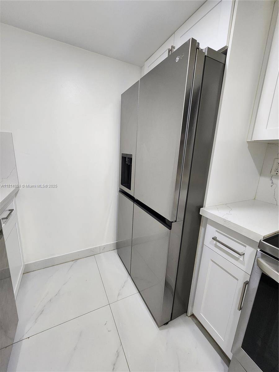 Miami Lakes, FL 33014,7101 Miami Lakes Dr #Q14