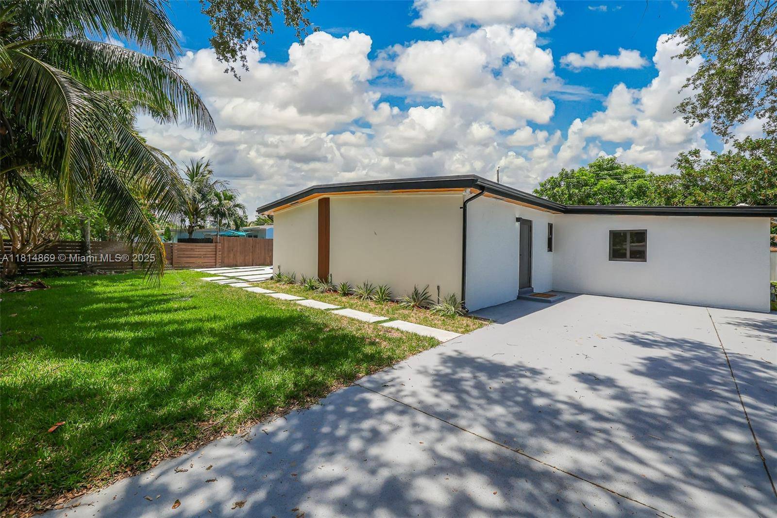 Fort Lauderdale, FL 33312,3105 SW 16th St