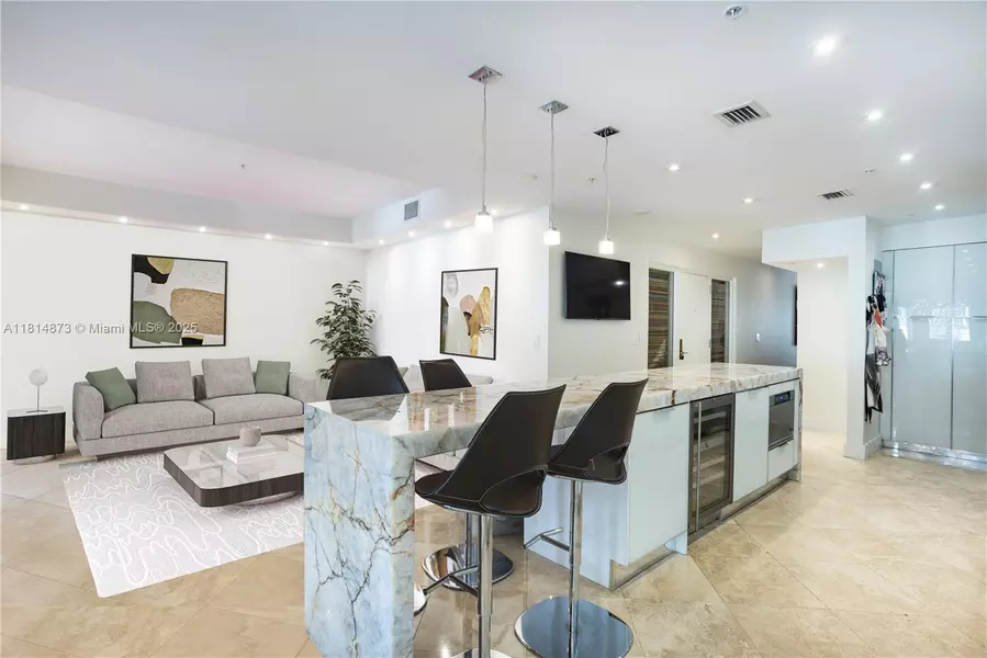 1415 Sunset Harbour #203, Miami Beach, FL 33139