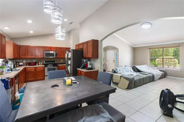 Jacksonville, FL 32222,8889 SHINDLER CROSSING DR