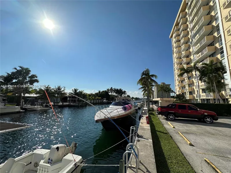2350 NE 135th St #505, North Miami, FL 33181