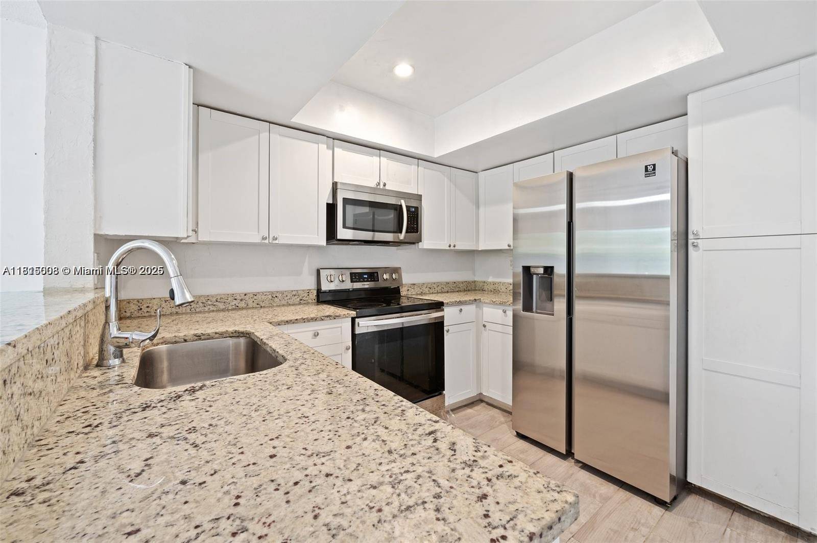 Tamarac, FL 33321,7403 NW 76th #7403