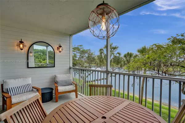 Pompano Beach, FL 33069,3150 N Course Ln #405