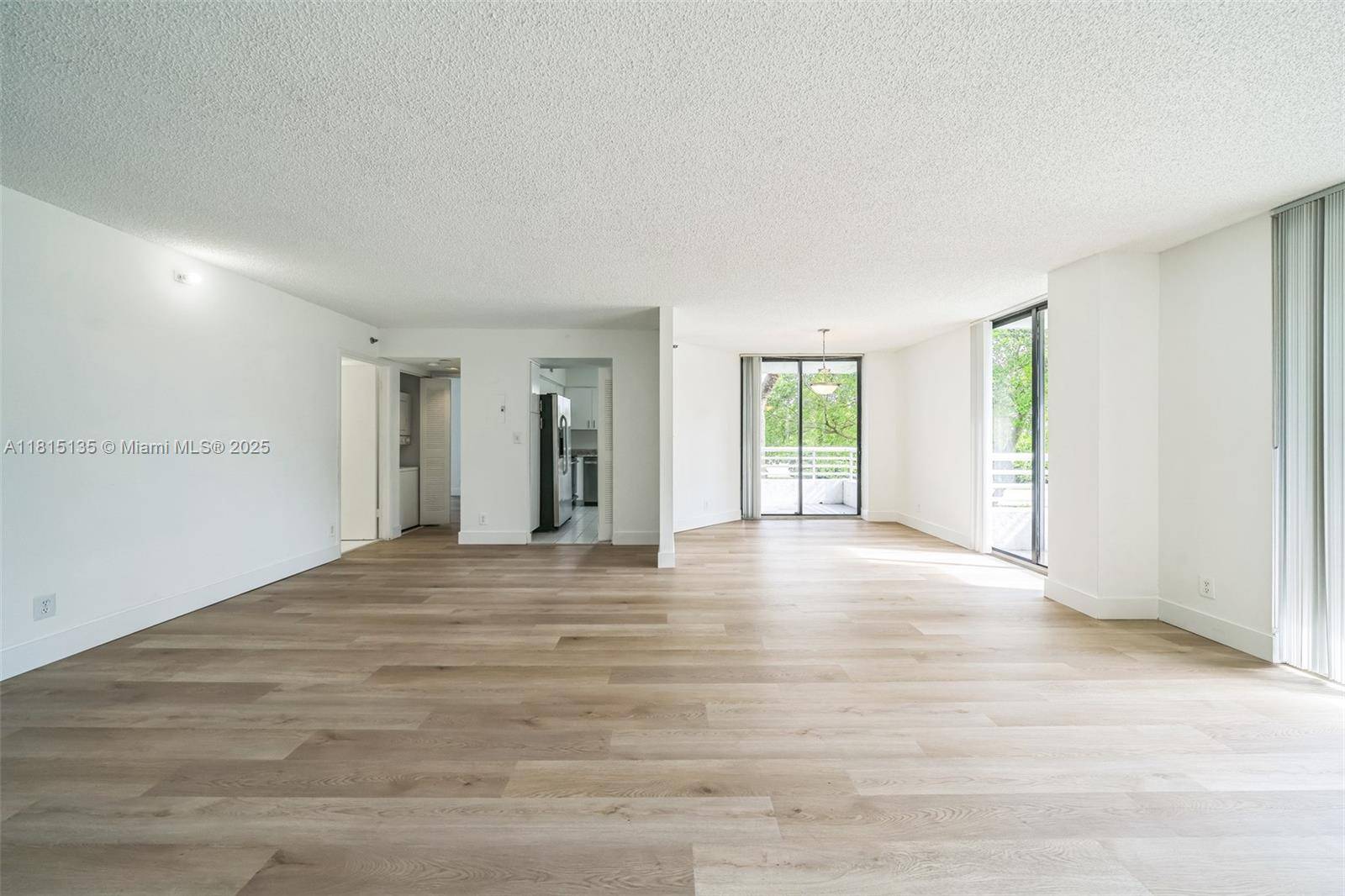 Aventura, FL 33180,3300 NE 192nd St #207